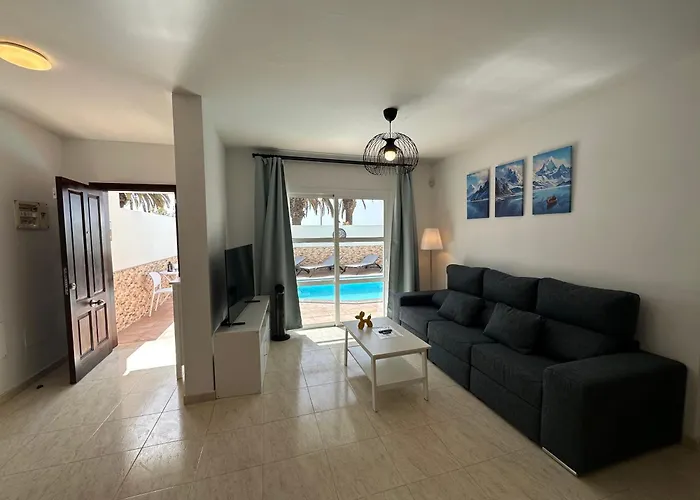 Crotos Villa Costa Teguise