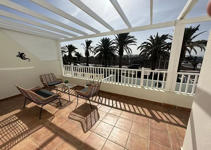 Crotos Costa Teguise