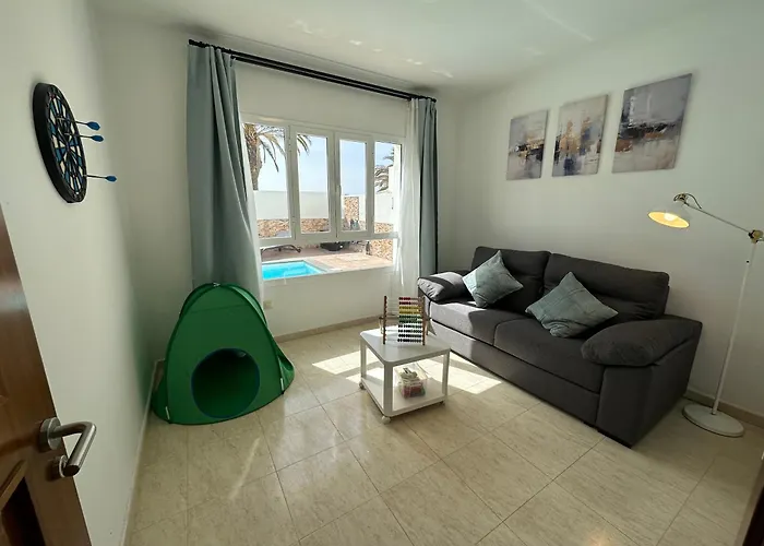 Crotos Costa Teguise